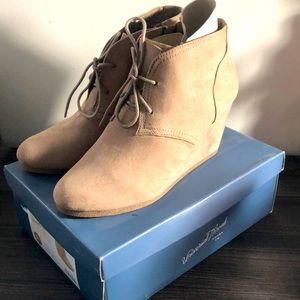 Brown drew in box never used.